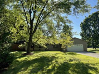 8549 Oakside Street, Portage, MI 49002