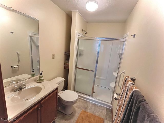 512 Pine Valley Drive, Steubenville, OH 43952