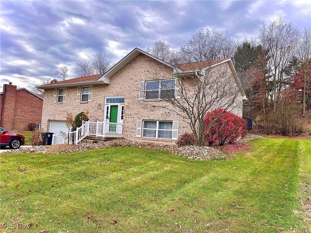 512 Pine Valley Drive, Steubenville, OH 43952