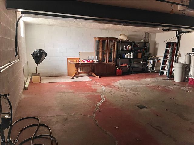 512 Pine Valley Drive, Steubenville, OH 43952