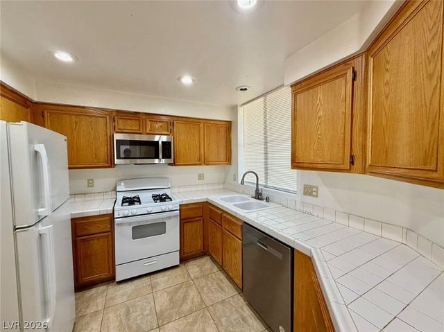 5155 TROPICANA Avenue 1045, Las Vegas, NV 89103