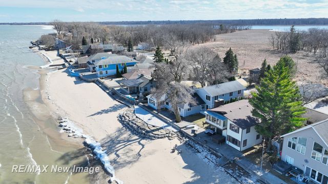 389 Ricoma Beach Road, Bangor Twp, MI 48706
