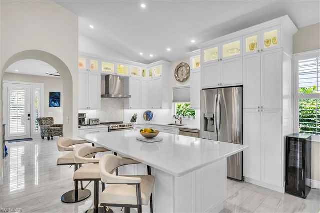 513 96th AVE N, Naples, FL 34108