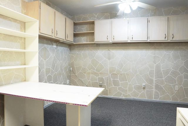 8639 Knoxville Drive, C18, Lubbock, TX 79423