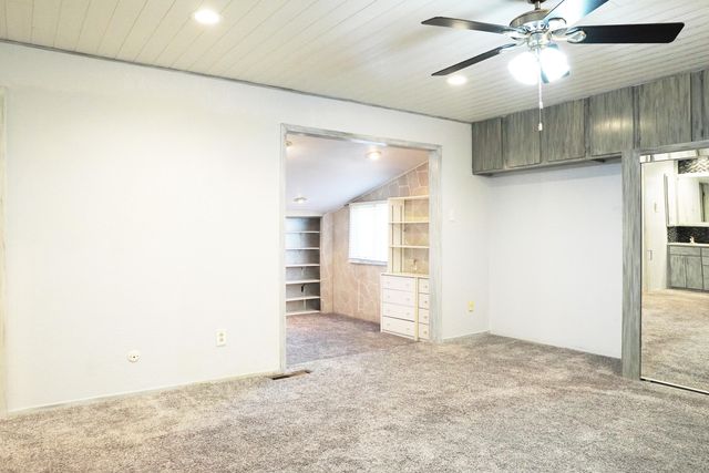 8639 Knoxville Drive, C18, Lubbock, TX 79423