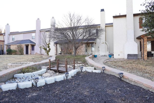 8639 Knoxville Drive, C18, Lubbock, TX 79423