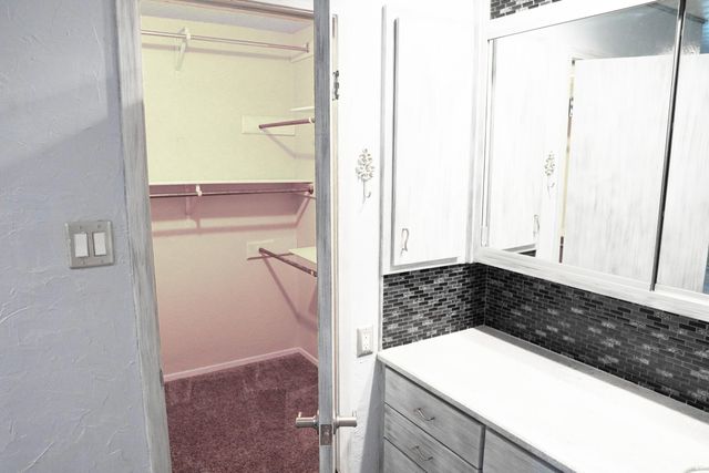 8639 Knoxville Drive, C18, Lubbock, TX 79423