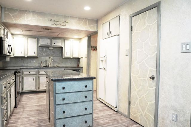 8639 Knoxville Drive, C18, Lubbock, TX 79423