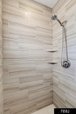 18765 Spaulding Street, Elkhorn, NE 68022