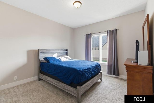 18765 Spaulding Street, Elkhorn, NE 68022