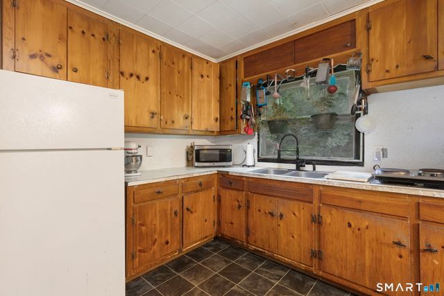 57 Gay Head Road, Canterbury, CT 06331