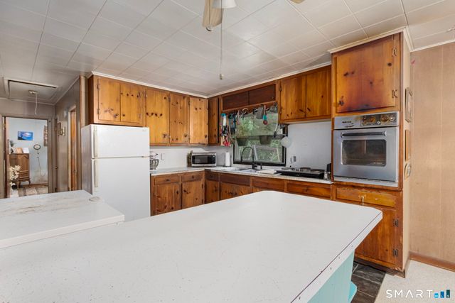 57 Gay Head Road, Canterbury, CT 06331