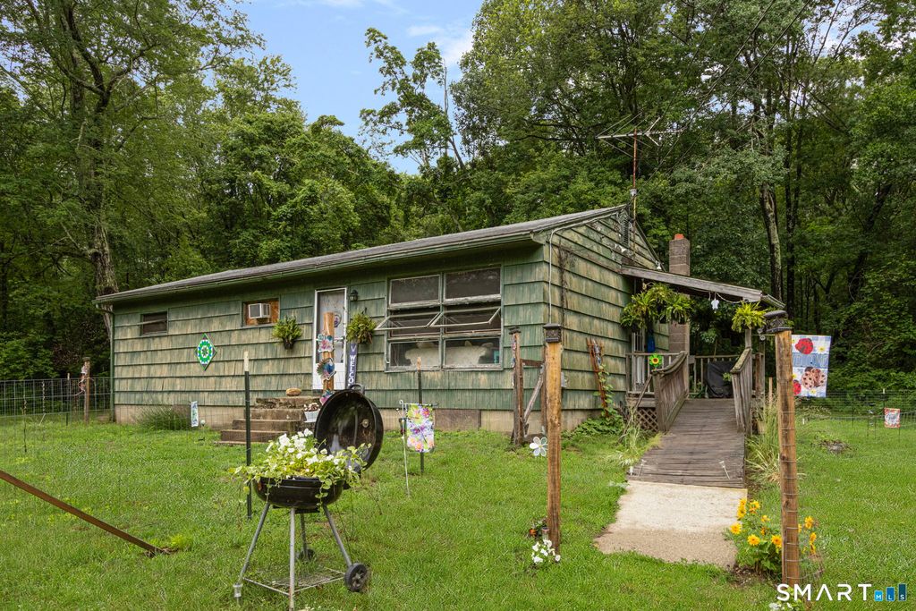 57 Gay Head Road, Canterbury, CT 06331