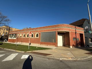4271 N Elston Avenue, Chicago, IL 60618