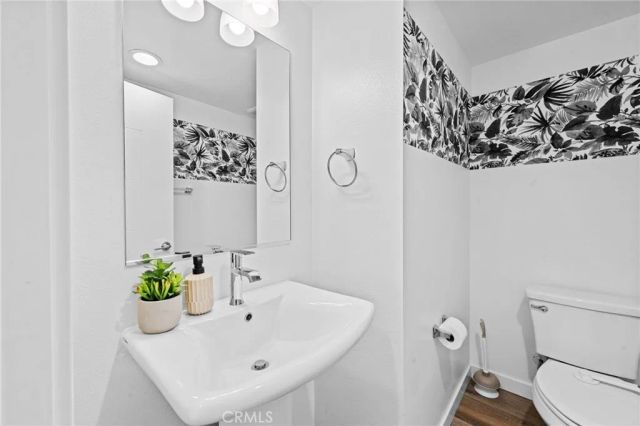 322 Ford Road, Costa Mesa, CA 92627