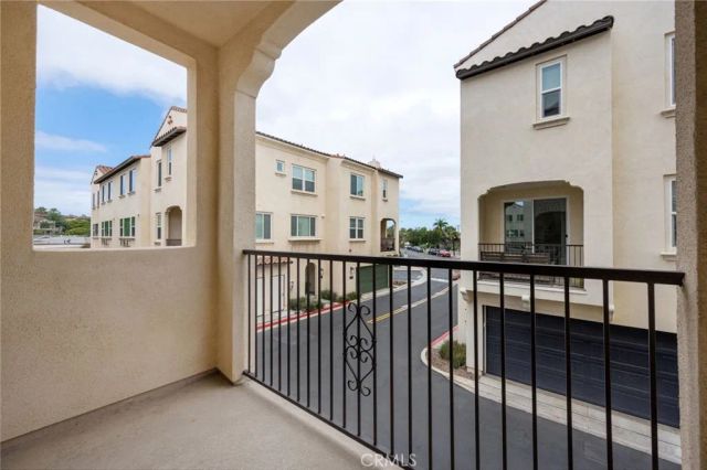 322 Ford Road, Costa Mesa, CA 92627