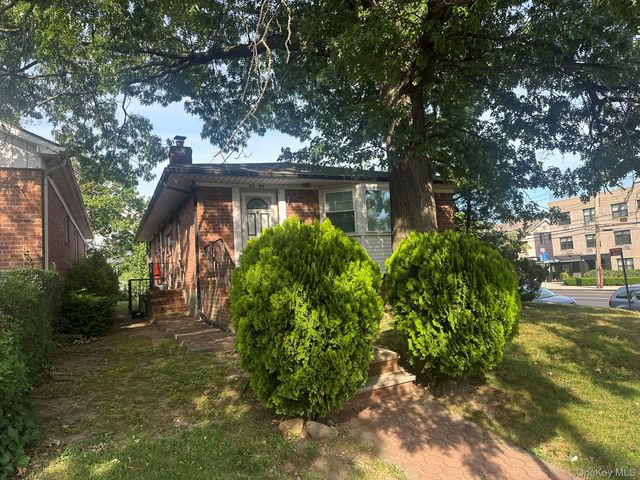 87-89 191st Street, Hollis, NY 11423