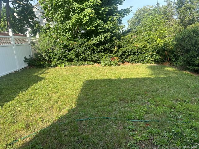 87-89 191st Street, Hollis, NY 11423