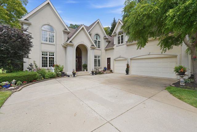 1108 CHADWICK Court, Aurora, IL 60502