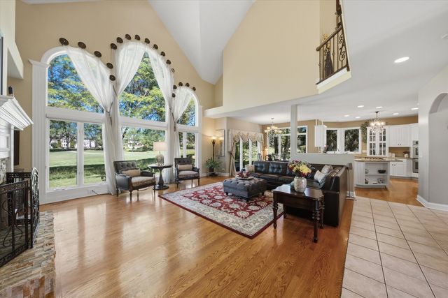 1108 CHADWICK Court, Aurora, IL 60502
