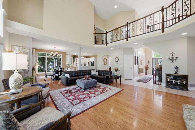 1108 CHADWICK Court, Aurora, IL 60502