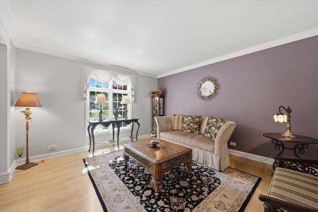 1108 CHADWICK Court, Aurora, IL 60502