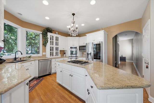 1108 CHADWICK Court, Aurora, IL 60502