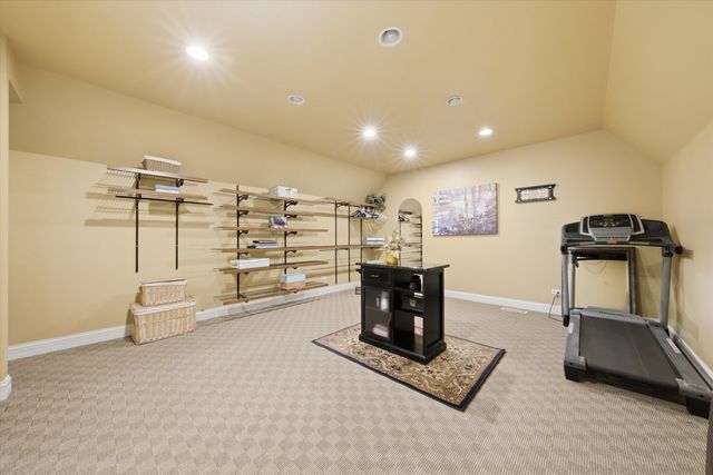 1108 CHADWICK Court, Aurora, IL 60502