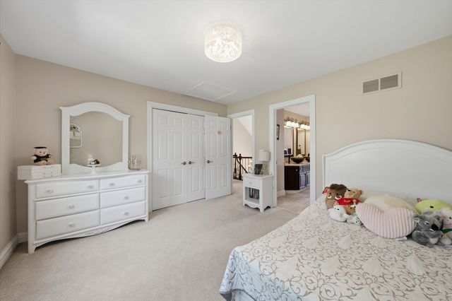 1108 CHADWICK Court, Aurora, IL 60502