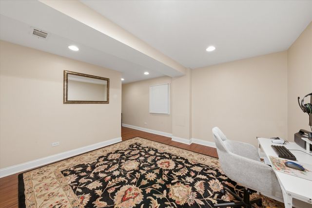 1108 CHADWICK Court, Aurora, IL 60502