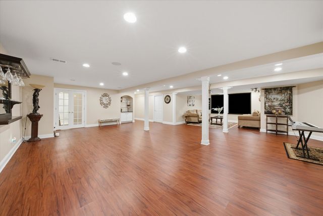 1108 CHADWICK Court, Aurora, IL 60502