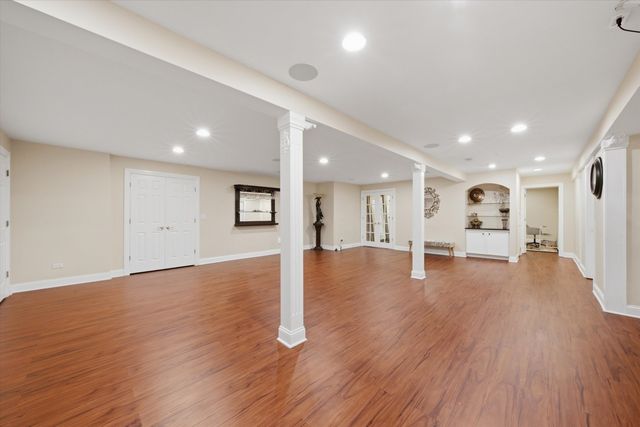 1108 CHADWICK Court, Aurora, IL 60502