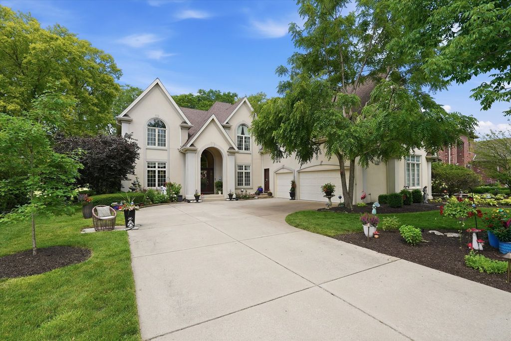 1108 CHADWICK Court, Aurora, IL 60502