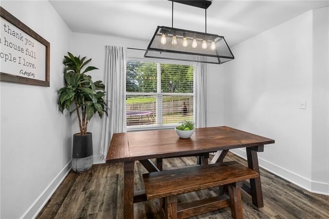 305 W Taverner Xing, Farmington, AR 72730