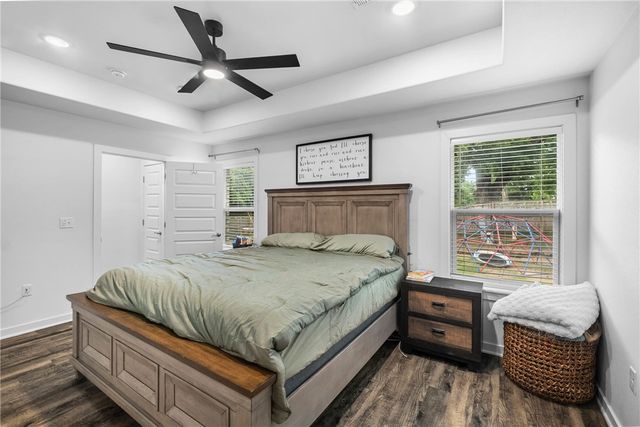 305 W Taverner Xing, Farmington, AR 72730