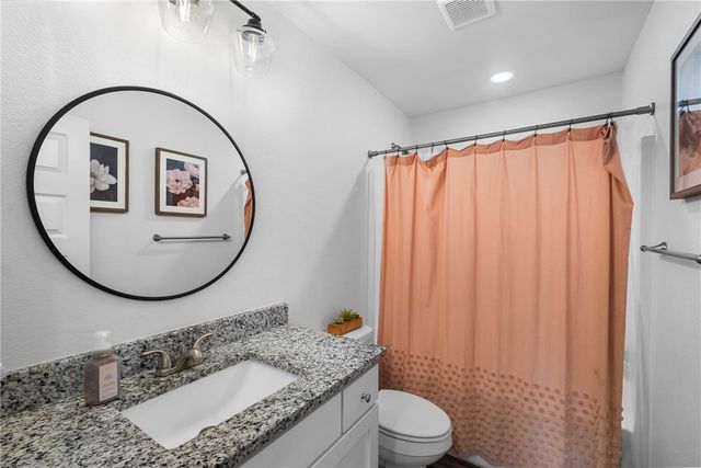 305 W Taverner Xing, Farmington, AR 72730