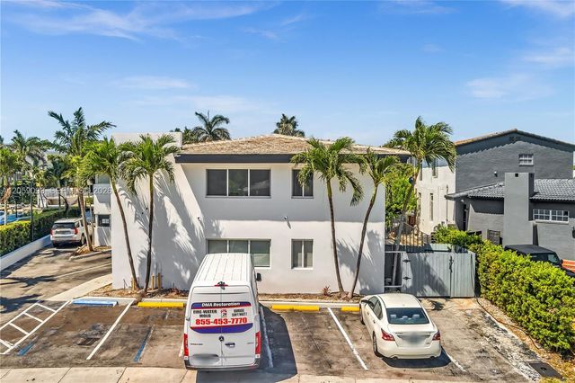 11900 N Bayshore Drive 206, North Miami, FL 33181