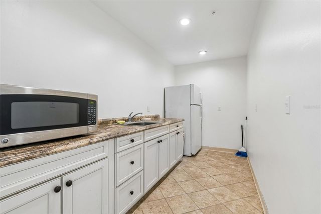 2438 ENTERPRISE ROAD 25, Clearwater, FL 33763
