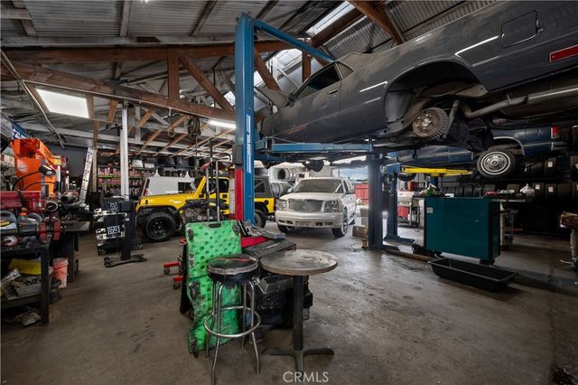 455 S La Cadena Drive, Colton, CA 92324