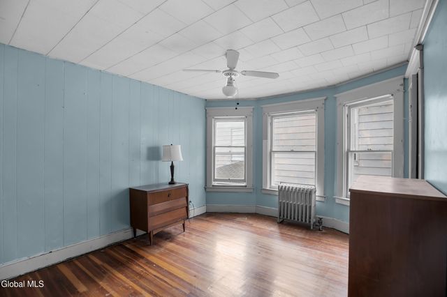 1322 Alden Place, Schenectady, NY 12308