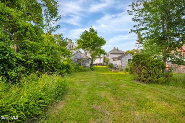 1322 Alden Place, Schenectady, NY 12308