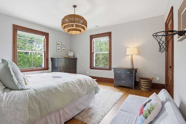 31 North Ave, Melrose, MA 02176
