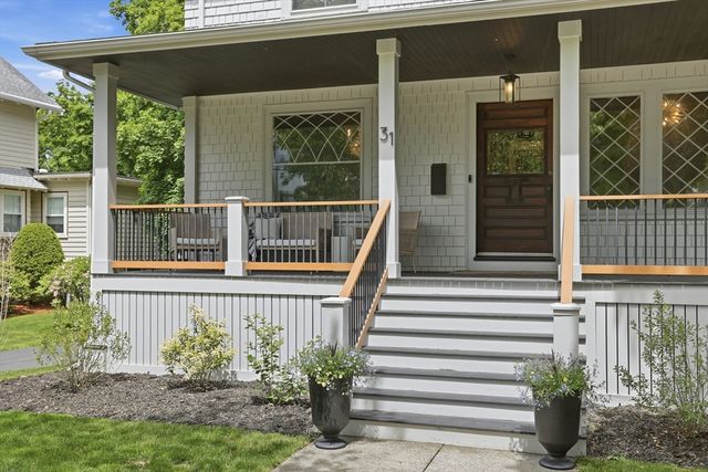 31 North Ave, Melrose, MA 02176