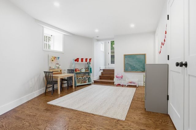 31 North Ave, Melrose, MA 02176