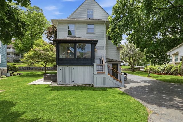 31 North Ave, Melrose, MA 02176