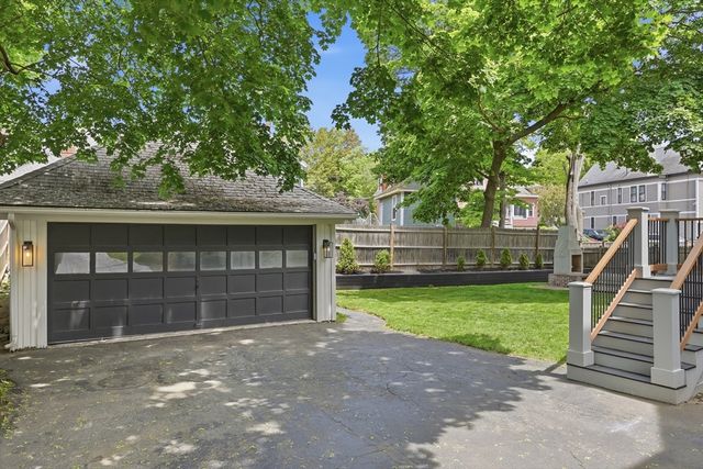 31 North Ave, Melrose, MA 02176