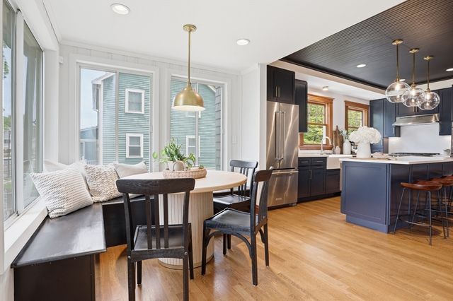 31 North Ave, Melrose, MA 02176