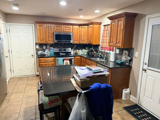 138 Old Post Road, Paris, KY 40361