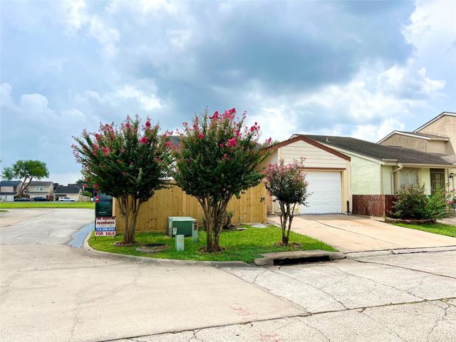 12503 Autumn Leaf Lane, Houston, TX 77072