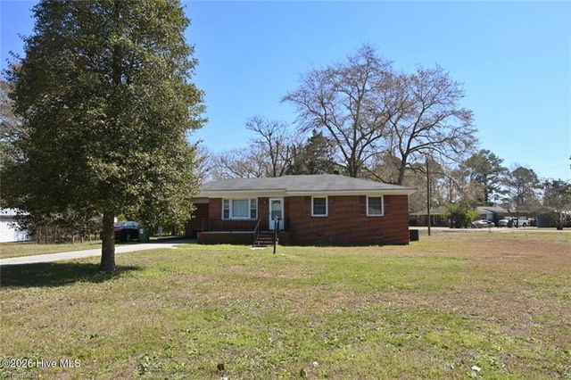 23961 Crumptown Road, Wagram, NC 28396